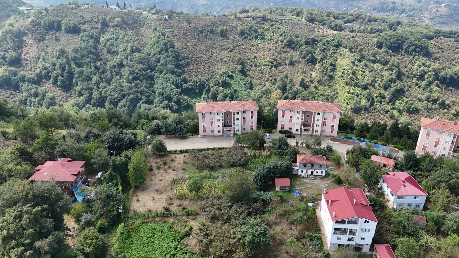 MABEL GAYRİMENKUL/VAKFIKEBİR/KÖREZ TOKİ YANI KONUT İMARLI ARSA